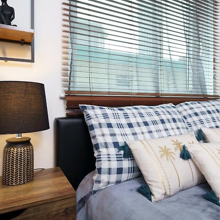 St George Thames Apartment Londen Buitenkant foto