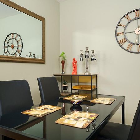 St George Thames Apartment Londen Buitenkant foto