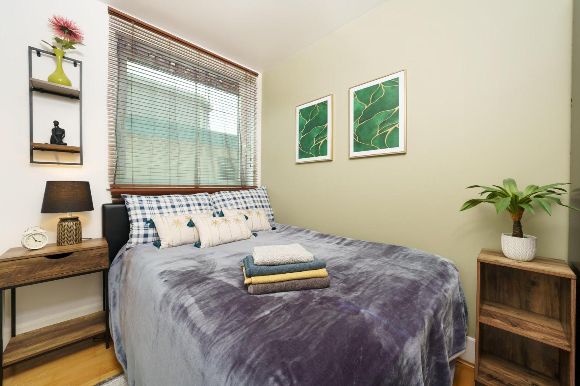 St George Thames Apartment Londen Buitenkant foto
